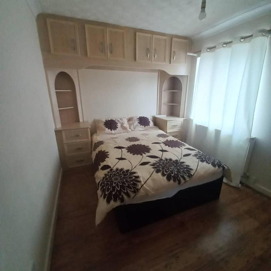 Hamilton 3 Bedrooms 10 Minutes From City Centre 莱切斯特 外观 照片
