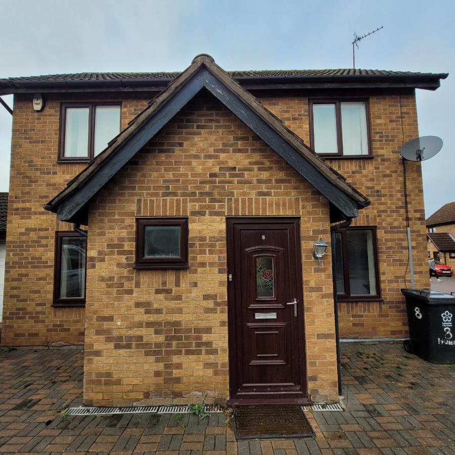 Hamilton 3 Bedrooms 10 Minutes From City Centre 莱切斯特 外观 照片